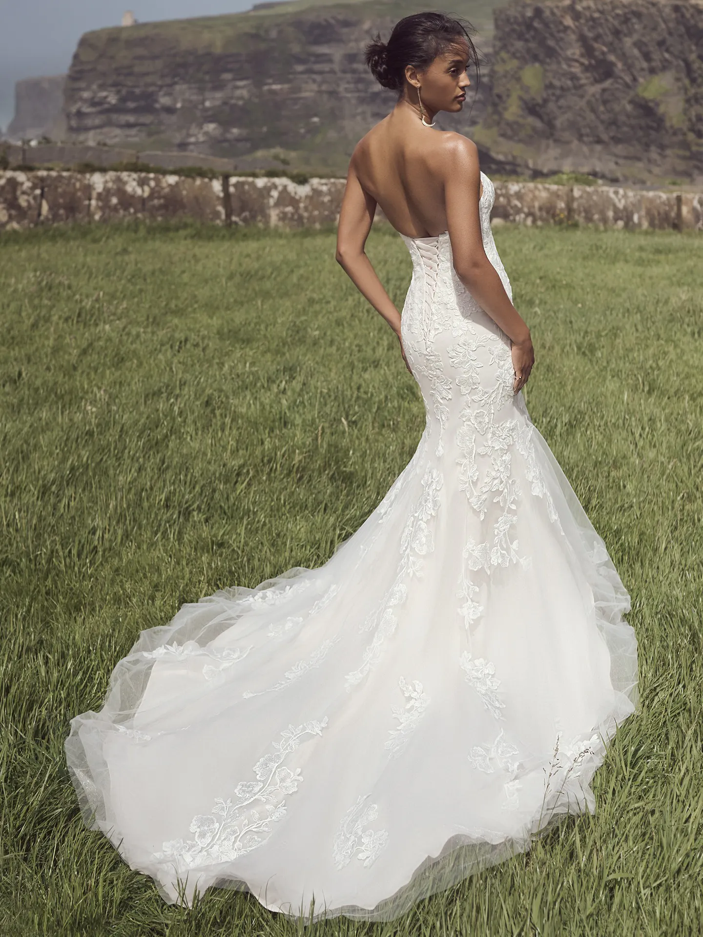Rebecca Ingram Sheath Wedding Dress Helen 23RS081B01 promo7