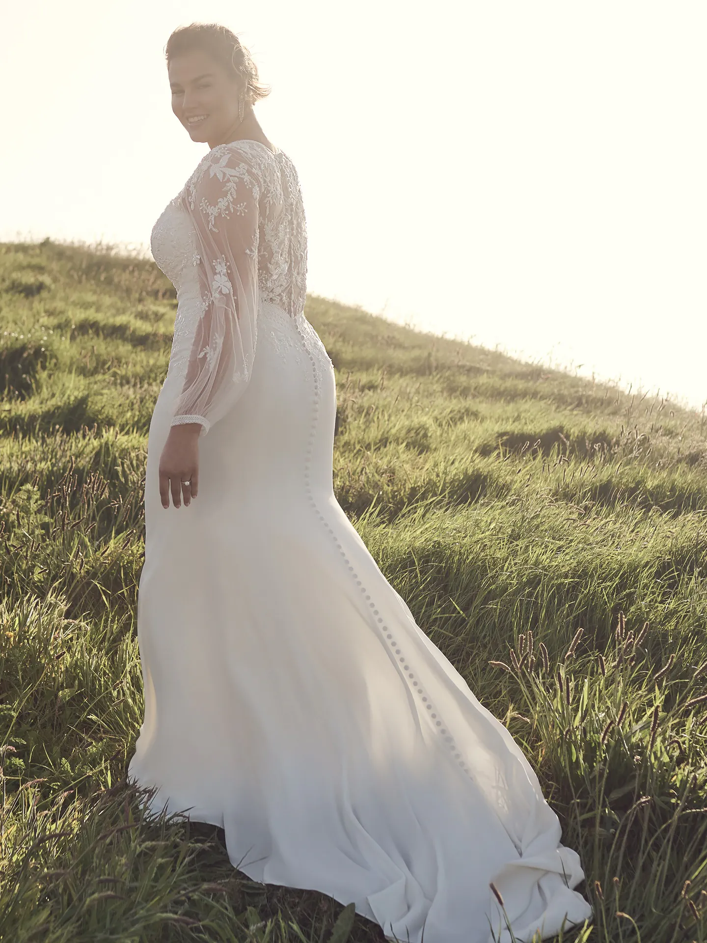 Rebecca Ingram Sheath Wedding Dress Tatum 23RN045B01 promo12 Curve