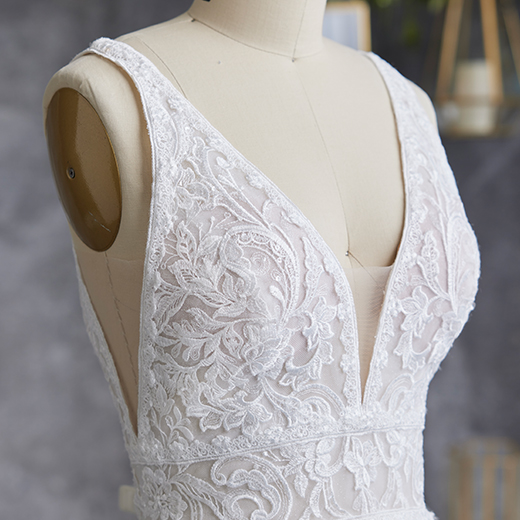 Maggie Sottero A Line Wedding Dress Deborah 23MW108 bp03_Neckline