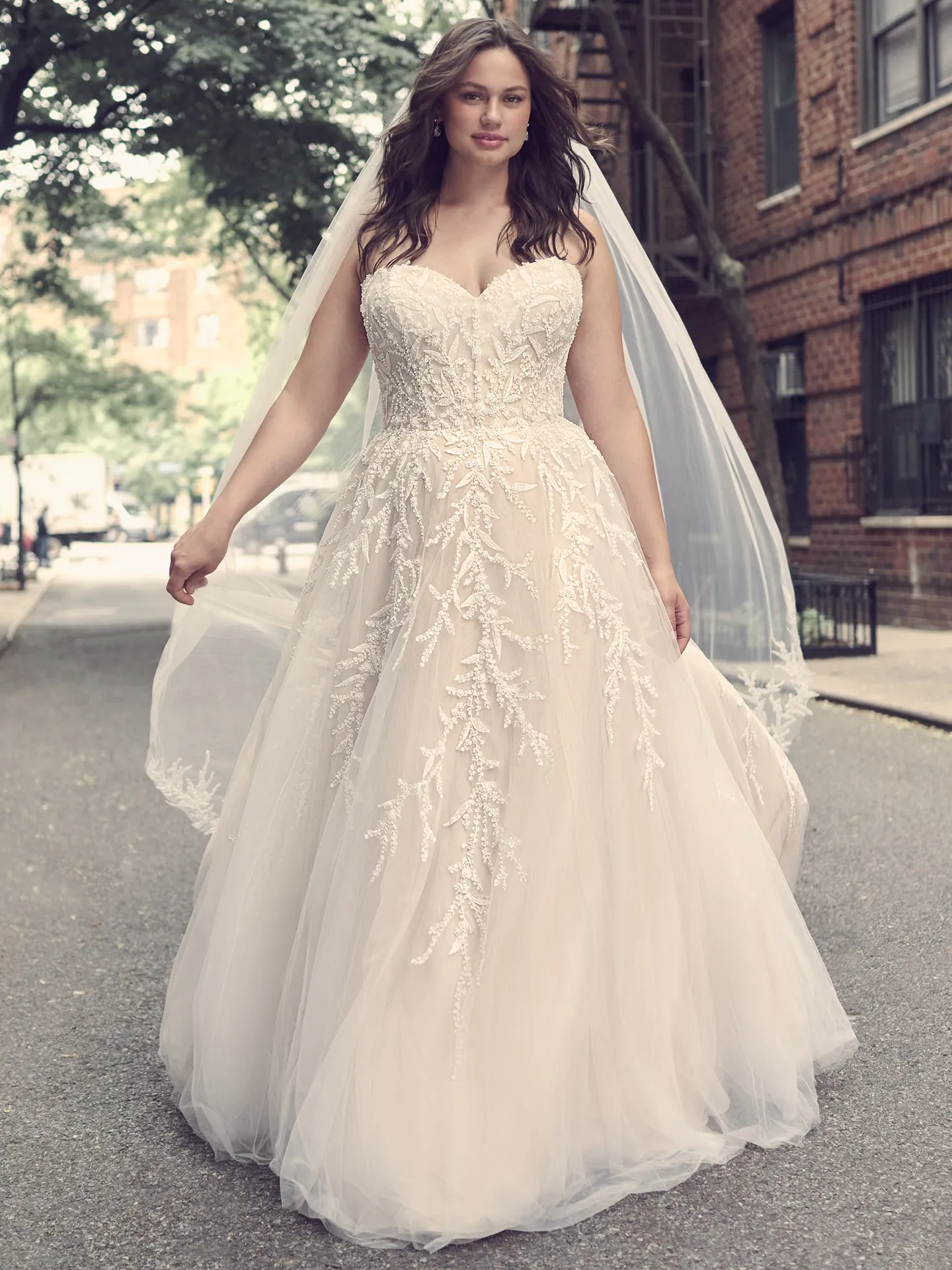 Maggie Sottero Wedding Veil Oriana VL023MK113000 PROMO1