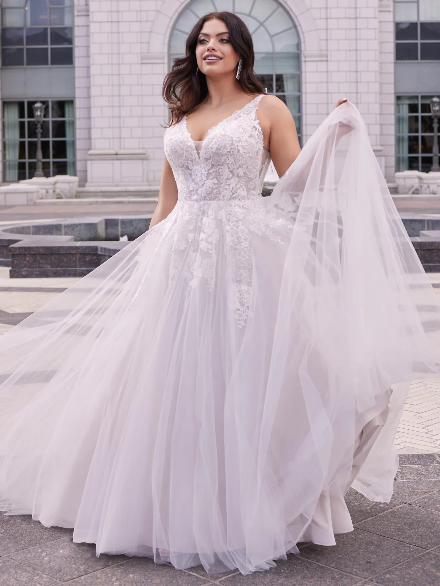 Rebecca Ingram A-Line-Wedding-Dress Emily 22RS953A01 Alt2