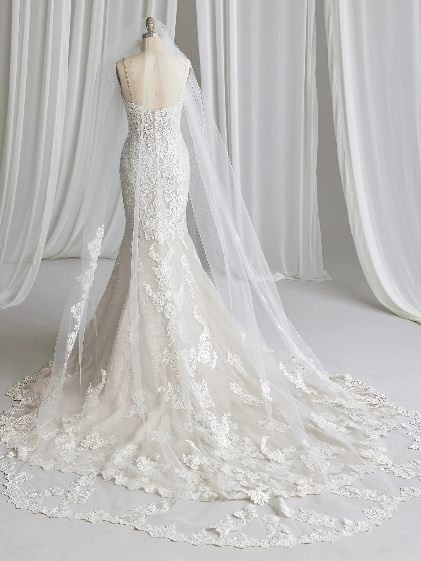 Maggie Sottero Fiona YYVLA+23MS714000 Fit and Flare Wedding Dress, Alt106