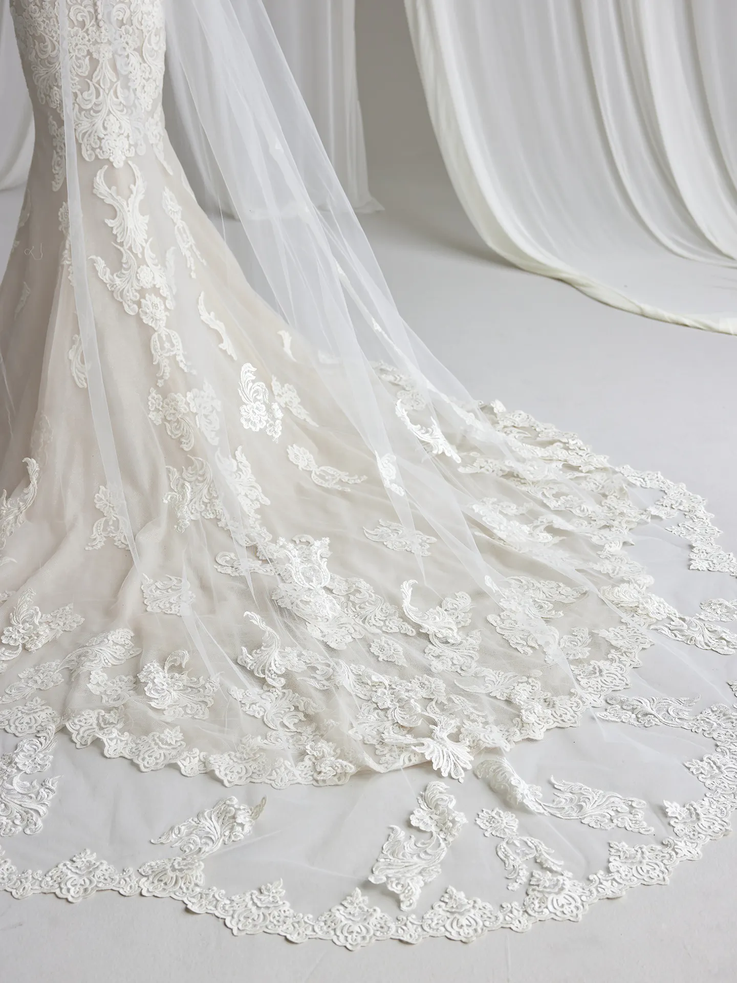 Maggie Sottero Fiona YYVLA+23MS714000 Fit and Flare Wedding Dress, Alt107