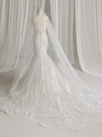 Romantic cathedral-length bridal veil with a timeless scalloped lace edging