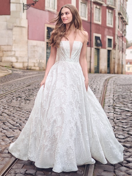 Luxury Modest High Neckline High Backline Collared Long Sleeve Ball Gown  Wedding Dress Bridal Gown Sparkle 