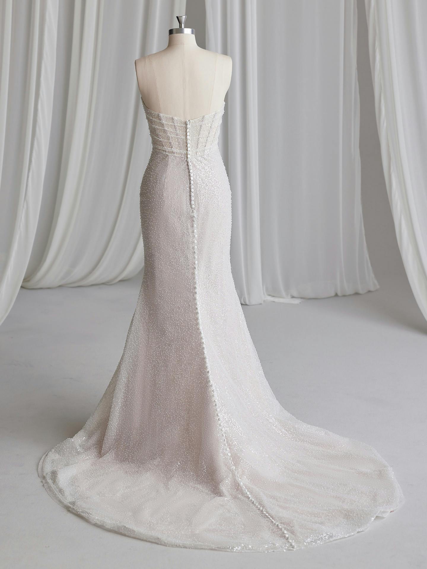 【大幅値下げ】マギーソテロ　ウェディングドレス 大幅値下げ】ウェディングドレス Maggie Sottero Aラインドレス - メルカリ