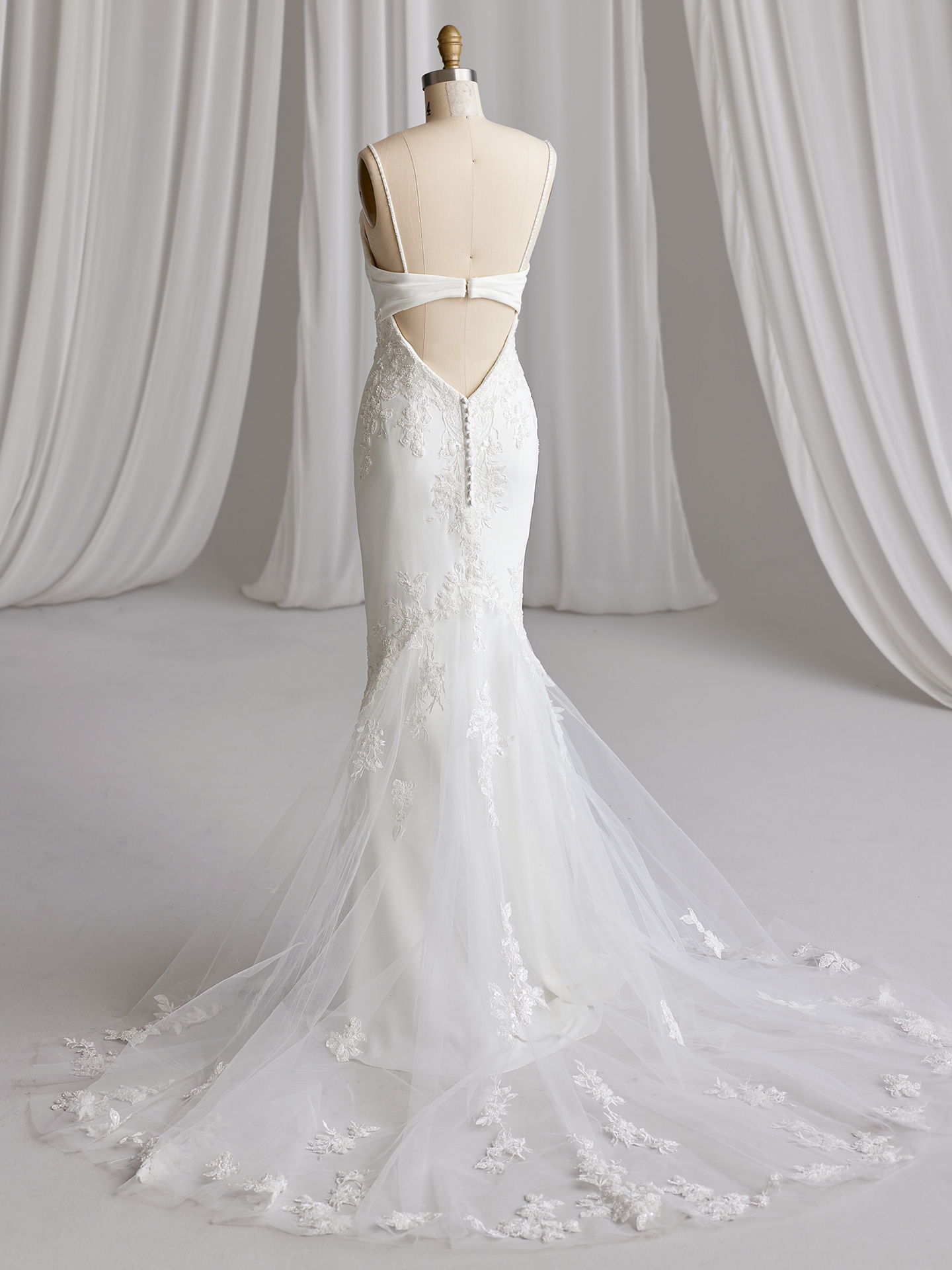 Maggie sottero hotsell darcy wedding dress