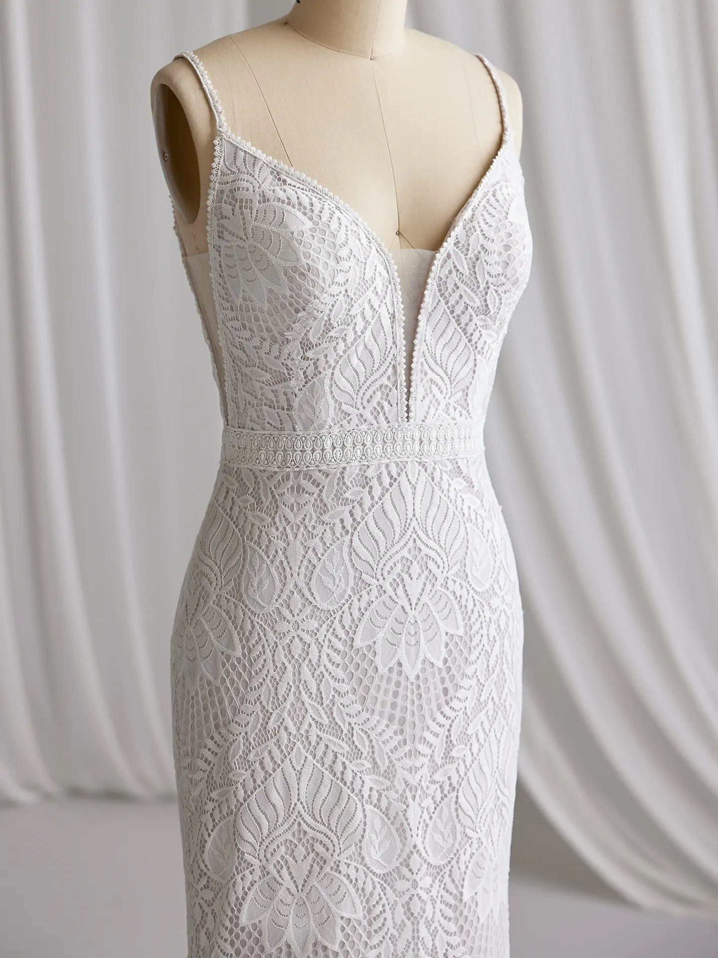 Rebecca Ingram Sheath Wedding Dress Janine 23RK697A01 Alt101