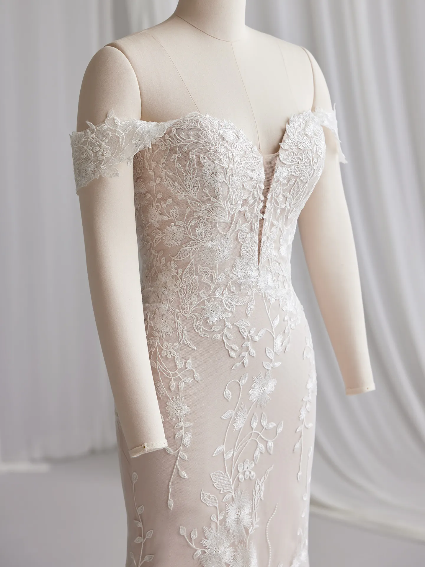 Rebecca Ingram Sheath Wedding Dress Nelly 23RK682A01 Alt103