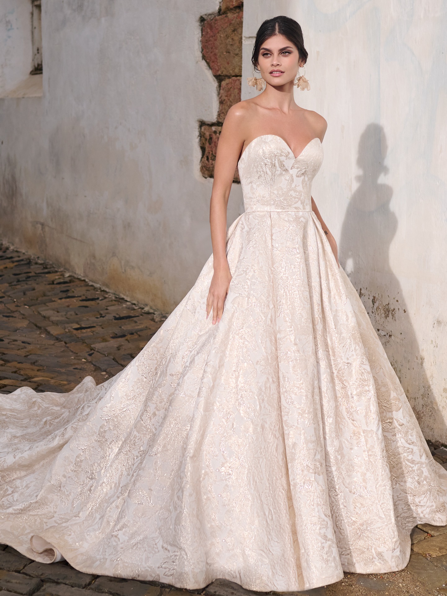 Wedding Dresses by Martin Thornburg | Mon Cheri Bridal| Elegant A-line, Ball  gown, and Mermaid Dresses - Fontana | Martin Thornburg Wedding Dresses -  Mon Cheri