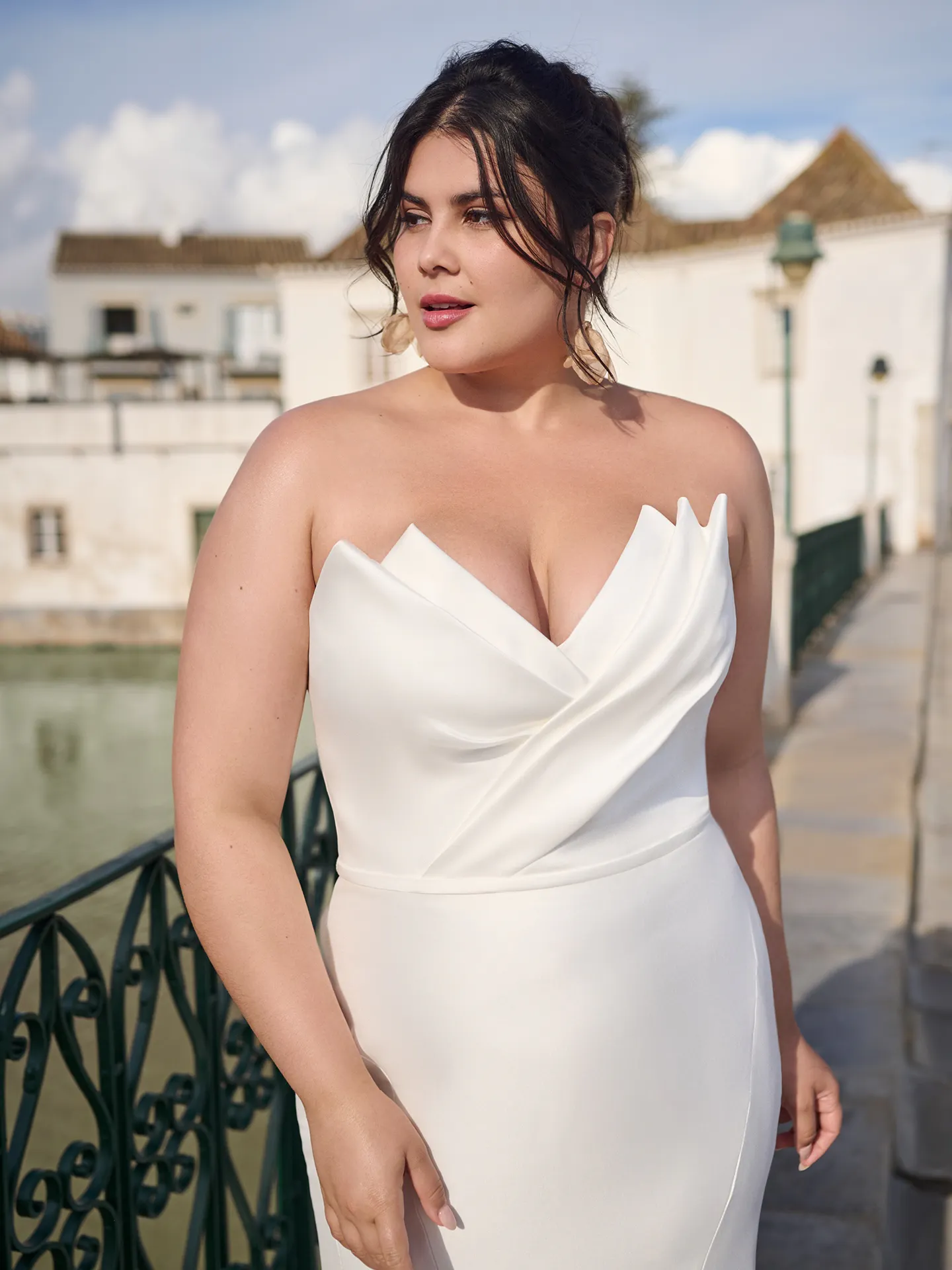 Sottero and Midgley Fit and Flare Wedding Dress Marilyn 23SW619A01 Curve-PROMO4
