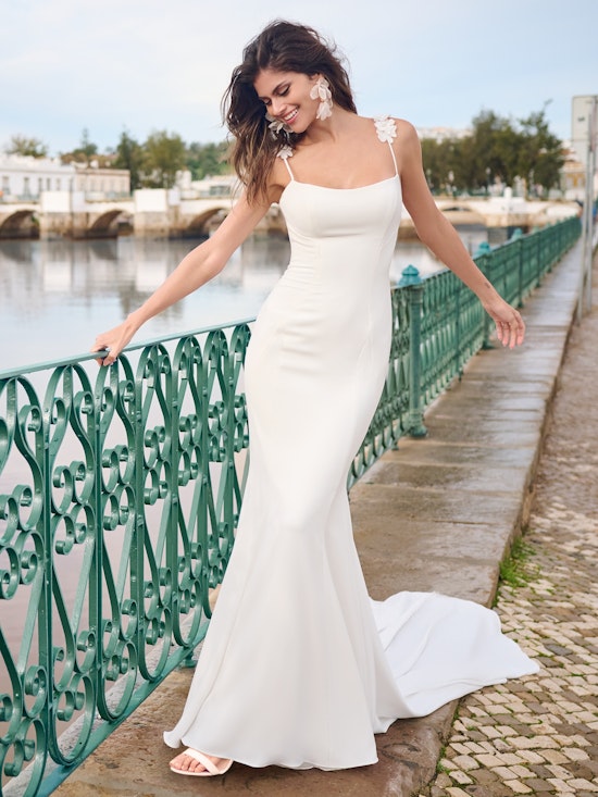 Martinique Simple Open V-Back Bridal Gown