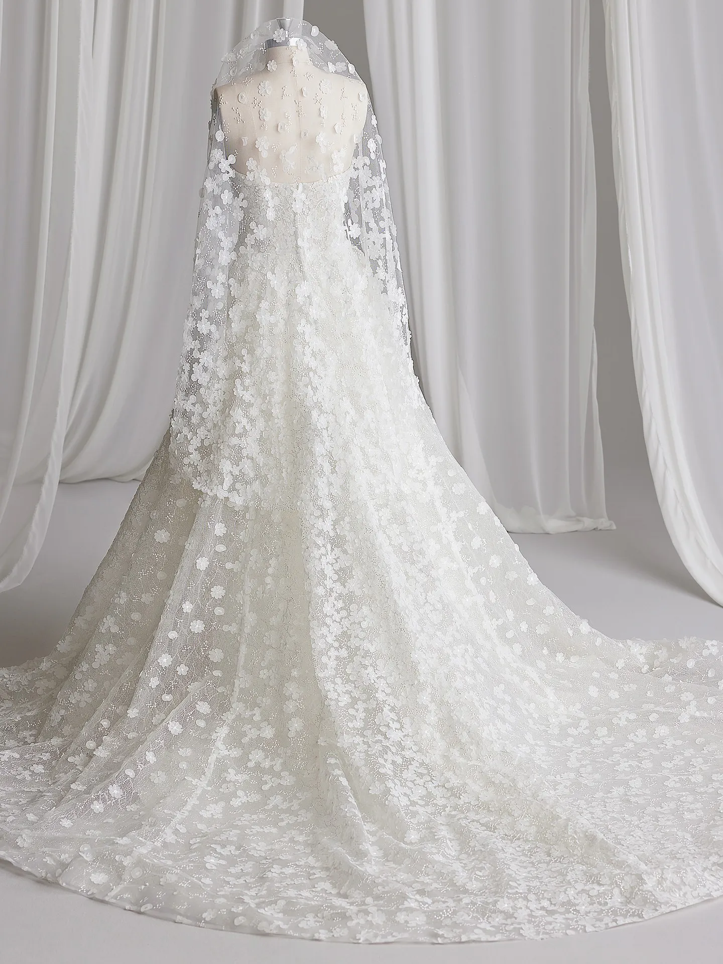 Sottero and Midgley Wedding Veil AFTON  YYVL0+23SV612000 Alt107