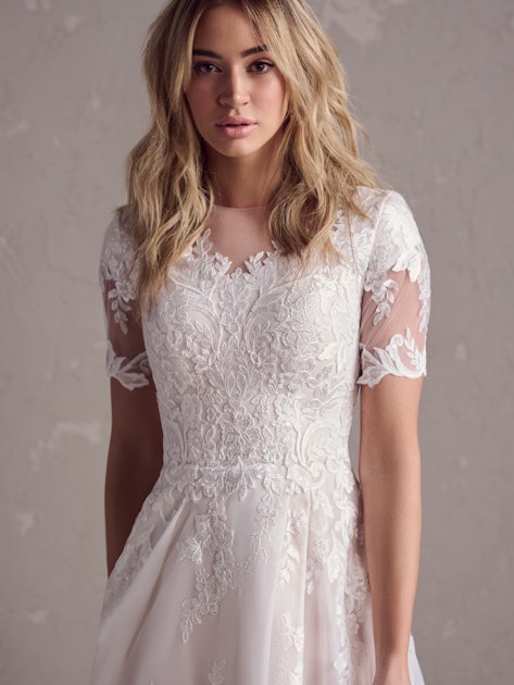 Dolly Leigh - Chic Bridal Boutique