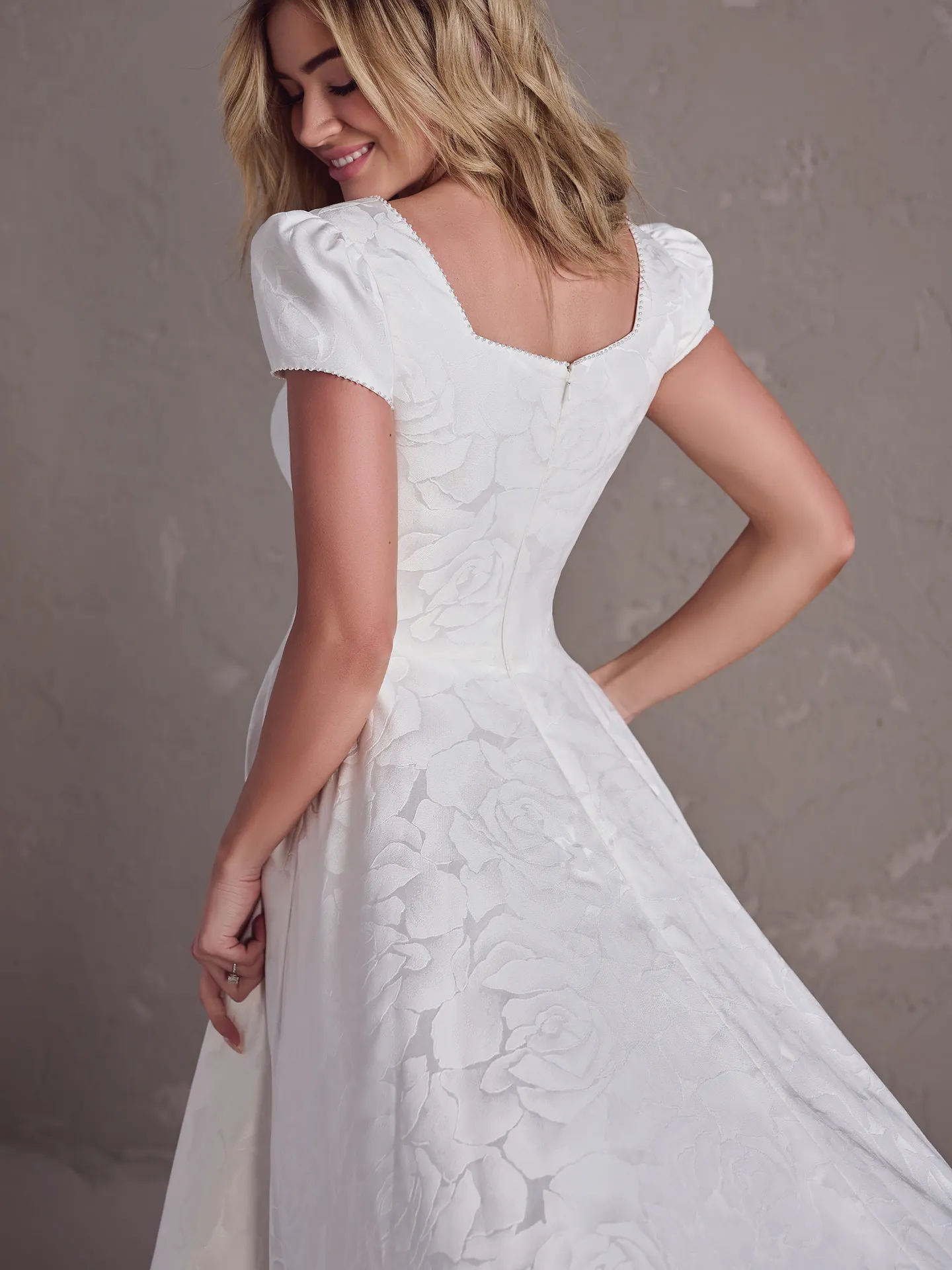 Rebecca Ingram Vesta Leigh side view floral pattern short sleeves