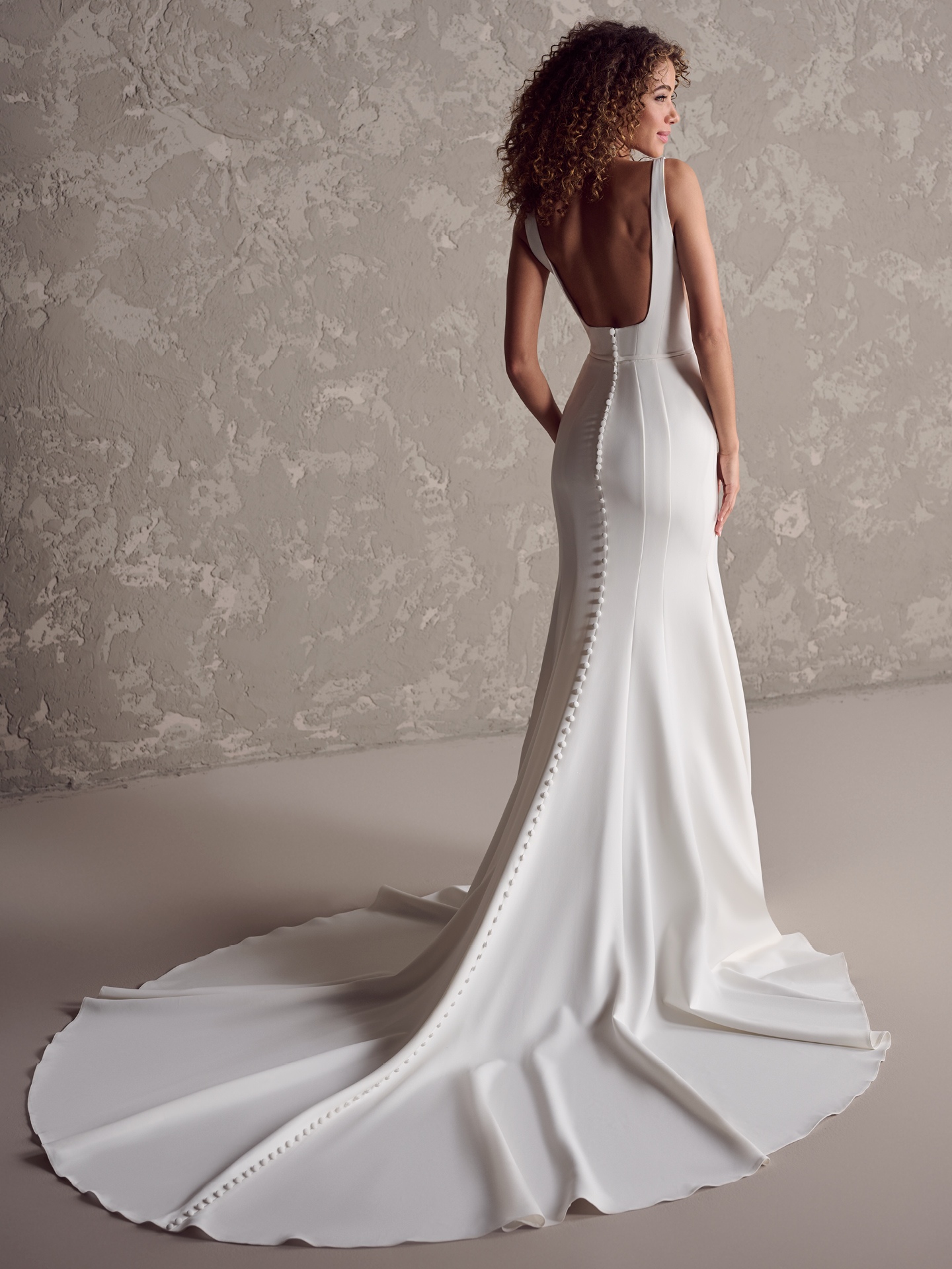 maggie sottero マーメイドドレス Maui Square Neck Crepe Wedding Dress | Sottero and Midgley