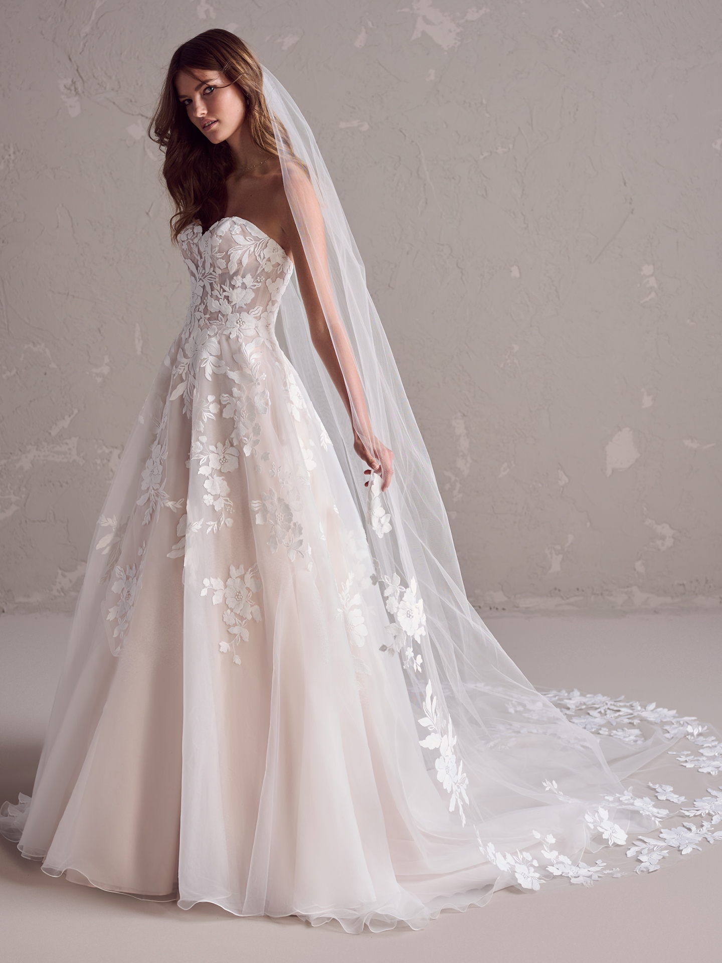 Maggie sottero shop wedding veils