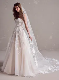 Romantic Chapel-Length Tropical Floral Wedding Veil With Scalloped Lace Edge