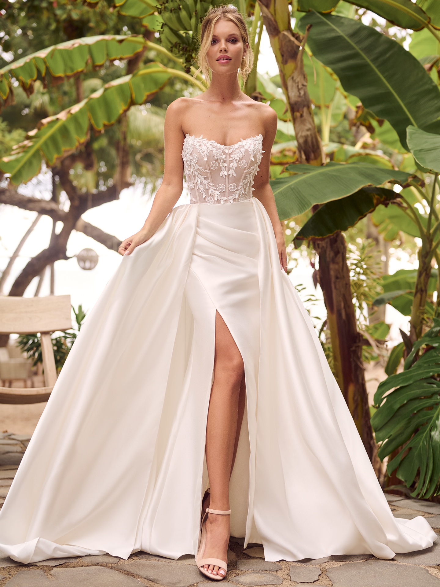 Bridal clearance train dress