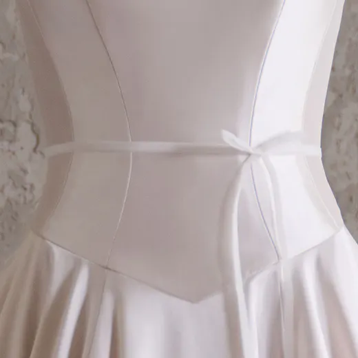 Maggie Sottero Emmanuelle strapless wedding dress waist detail.