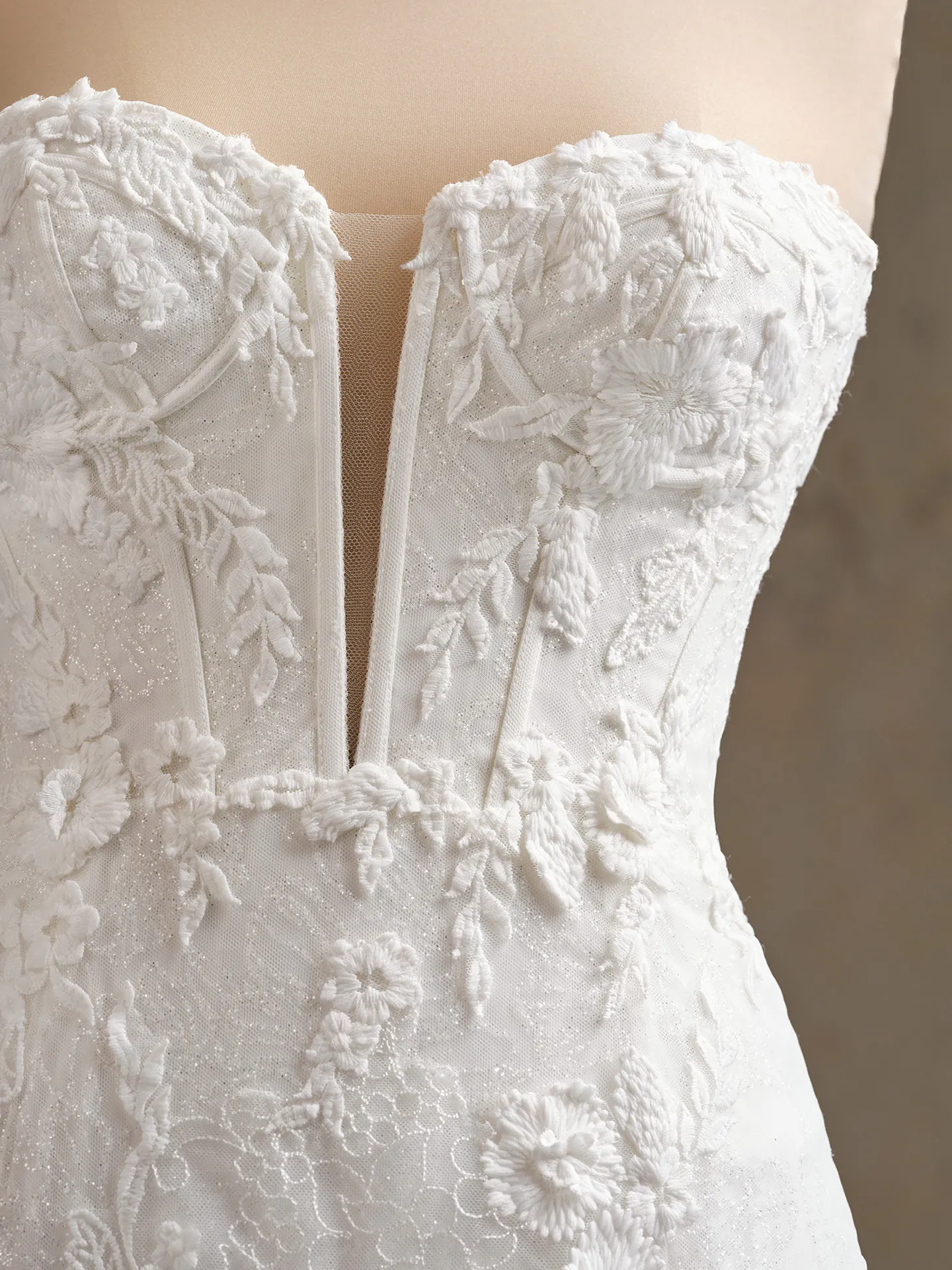 Ortensia lace bridal dress detail view Maggie Sottero