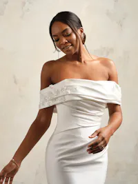 Chic satin shoulder wrap with sequined 3-D lace