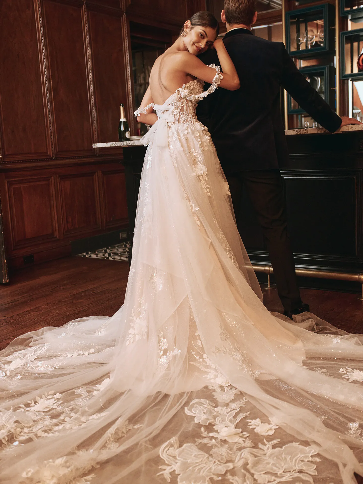 Sottero Midgley Wicklow back view, floral details, side slit, romantic style.