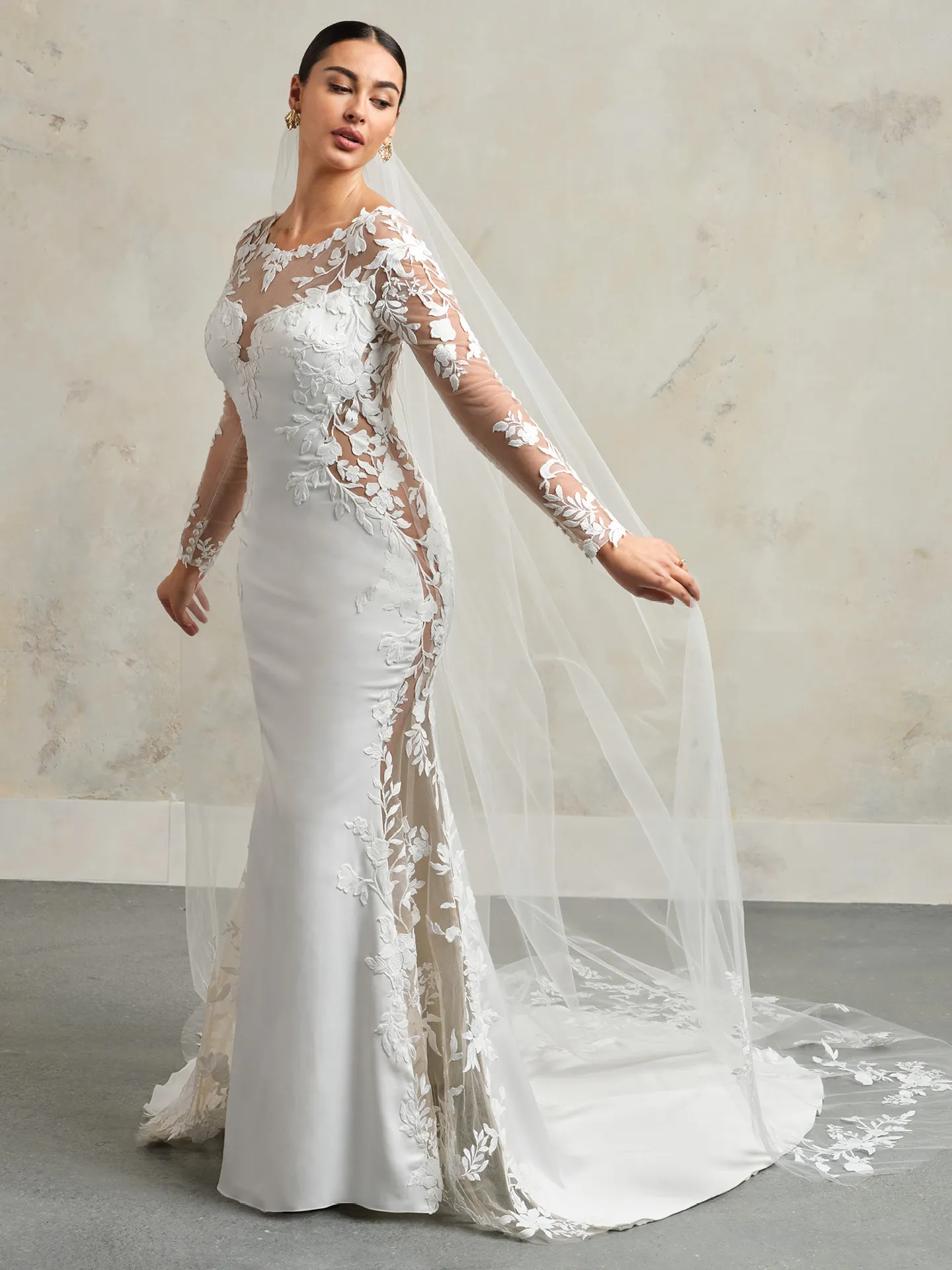 Sottero and Midgley Miami Wedding Veil VL024SW756000 Alt50 AI