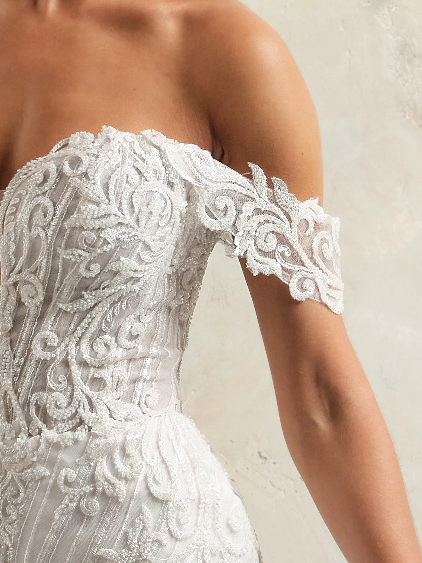 Sottero and Midgley Rome Wedding Dress Cap Sleeves CS024SC805000 Alt50 AI