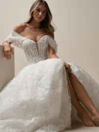 Detachable flowing illusion lace cap-sleeves