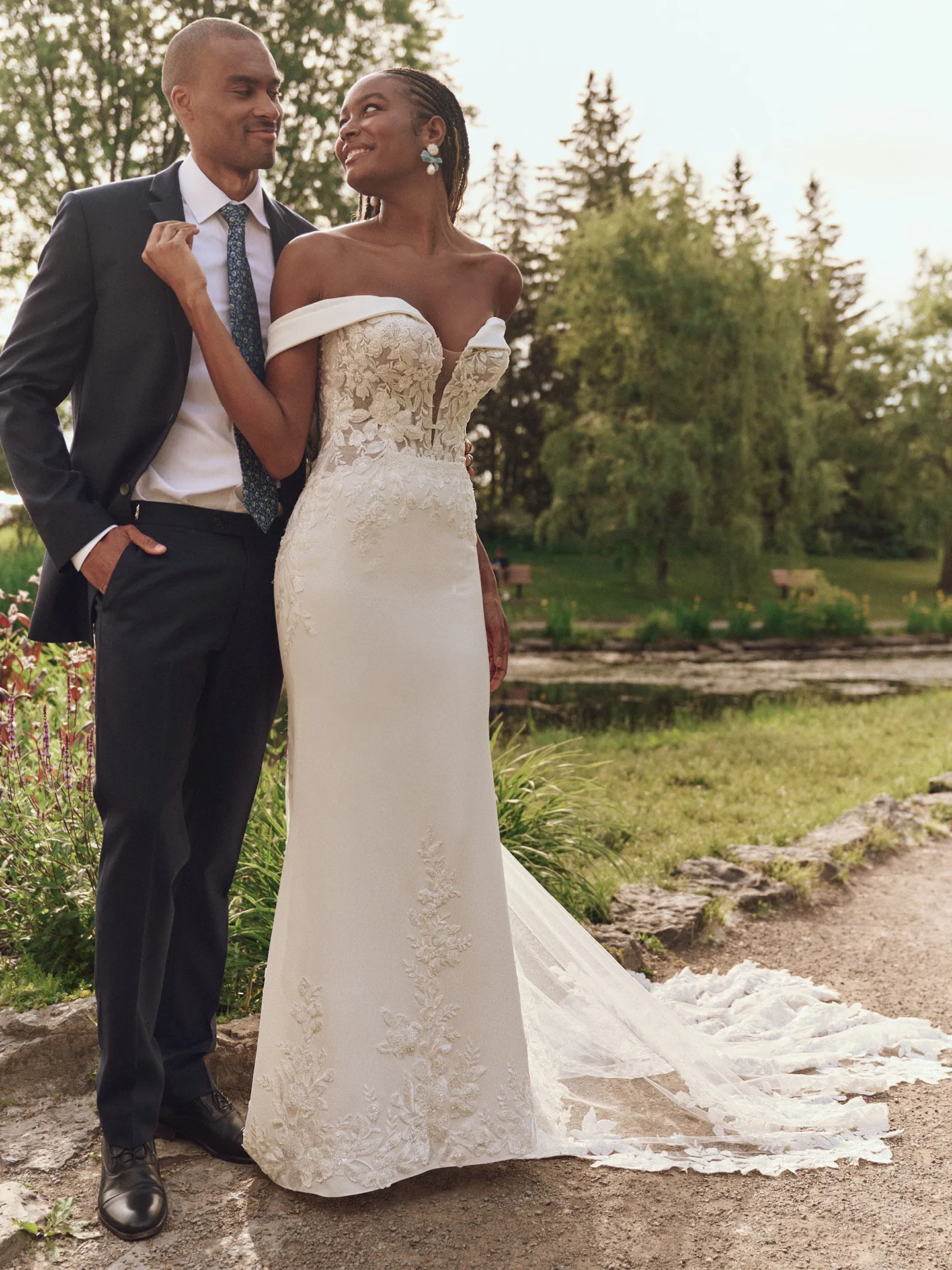 beaded illusion and crepe sheath wedding dress Yara Plunging Bridal | Maggie Sottero and a truly unforgettable x-colourgroup:BLACK Petite + pretty. New Pants Size:35 R