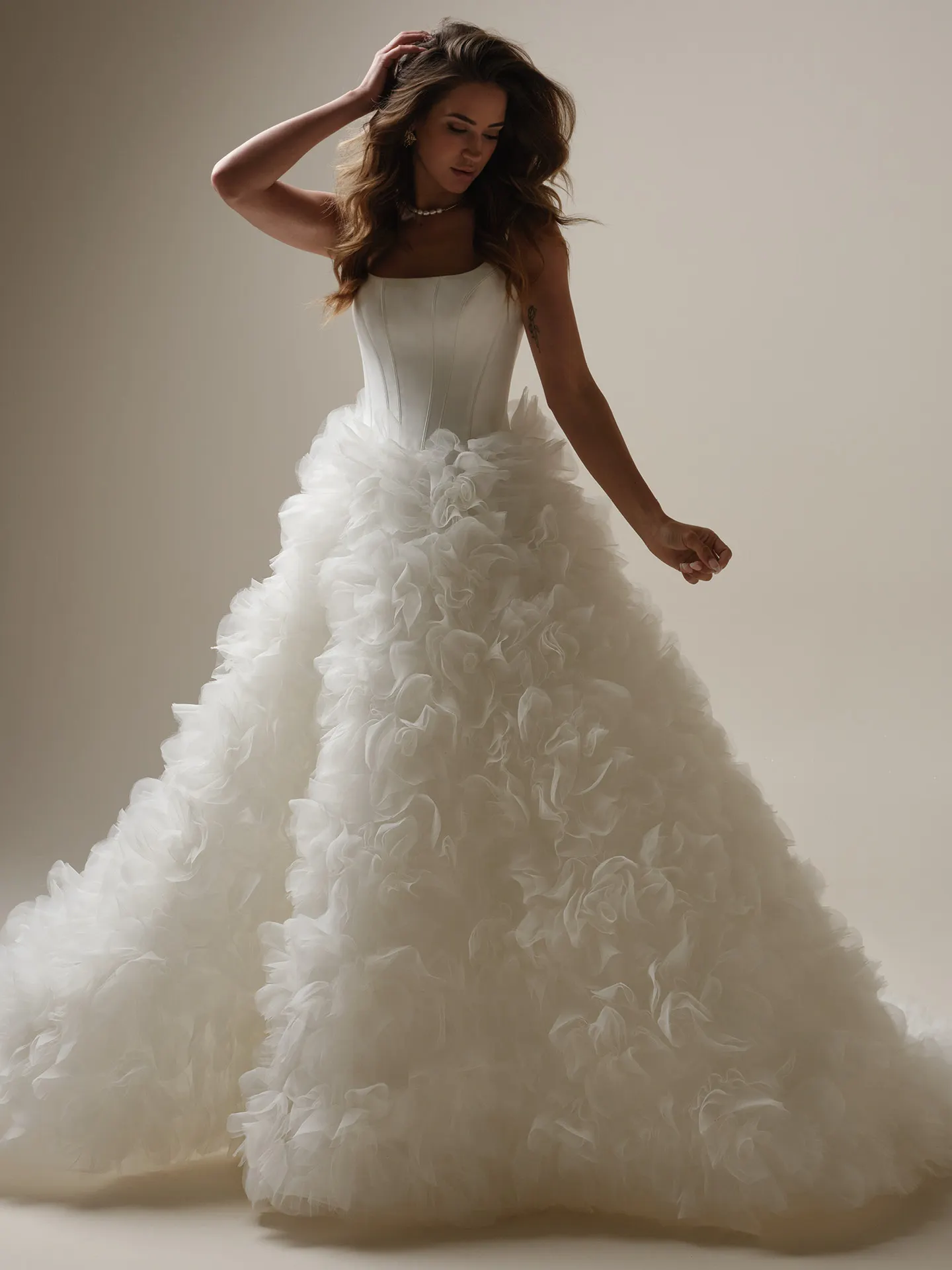 ross bridesmaid dresses Ball Gown Bridal Dress with Ruffle Skirt | Maggie Sottero Suit Jacket/Waist Size:38/32 3d floral wedding dress Explore the exquisite Ross Emerald Green Velvet Dress