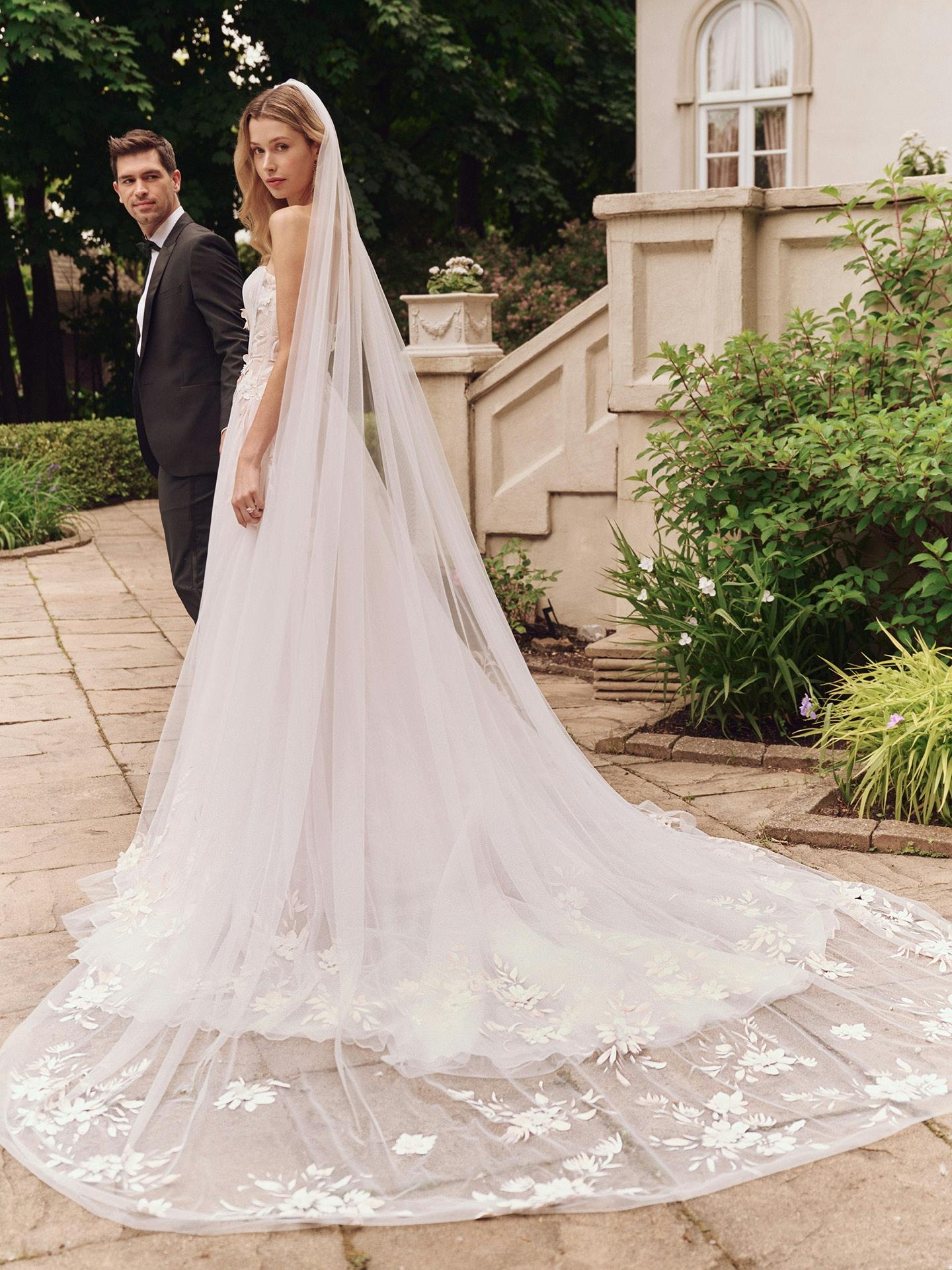 ウェディングドレス　マーメイド　インポートドレス　Maggie sottero Dakota Boho Allover Lace Mermaid Bridal Dress | Maggie Sottero