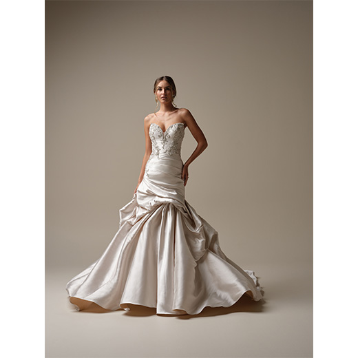 Maggie Sottero Cressida Fit and Flare Wedding Dress 25MC356A01 bp03_Neckline