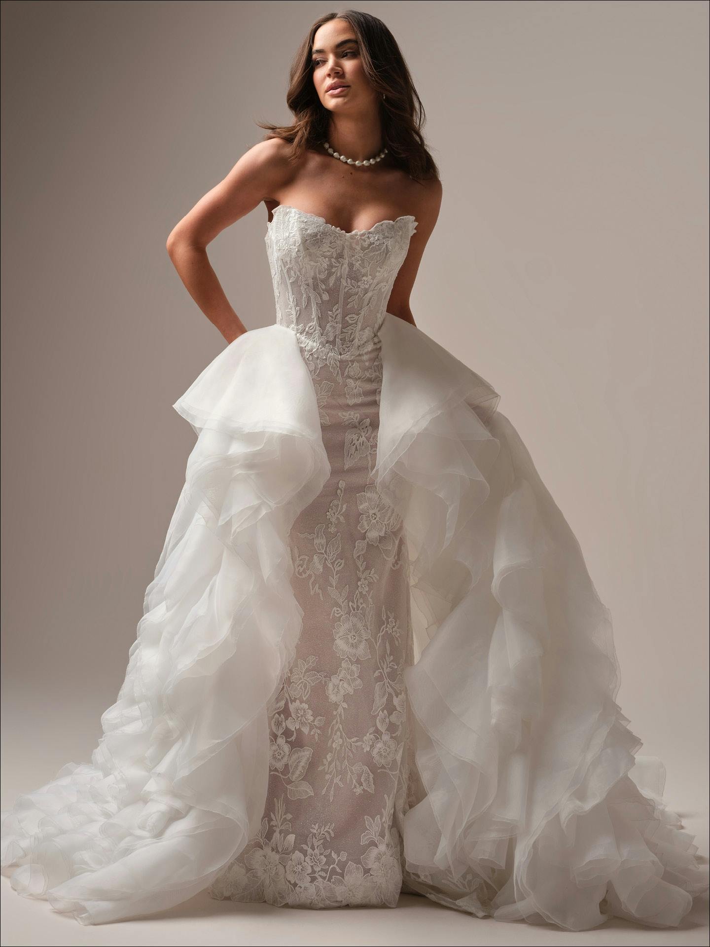 ウェディングドレス　マーメイド　インポートドレス　Maggie sottero Cambria Comfortable Floral Mermaid Bridal Gown | Maggie Sottero