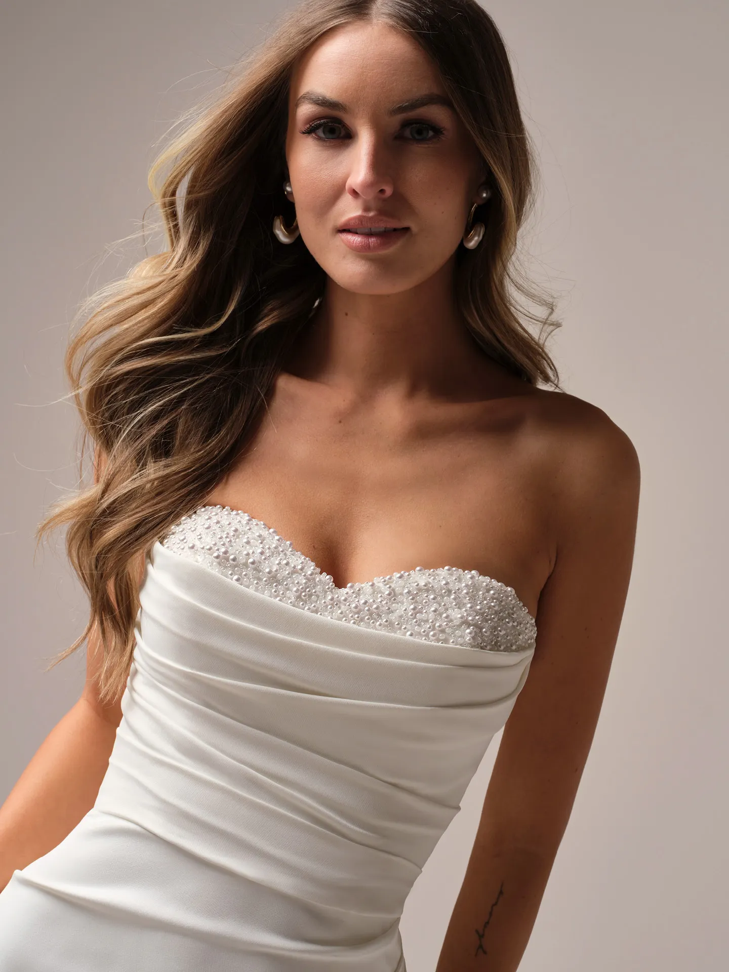 Rebecca Ingram Kathleen front view, pearl sweetheart neck sheath bridal dress.