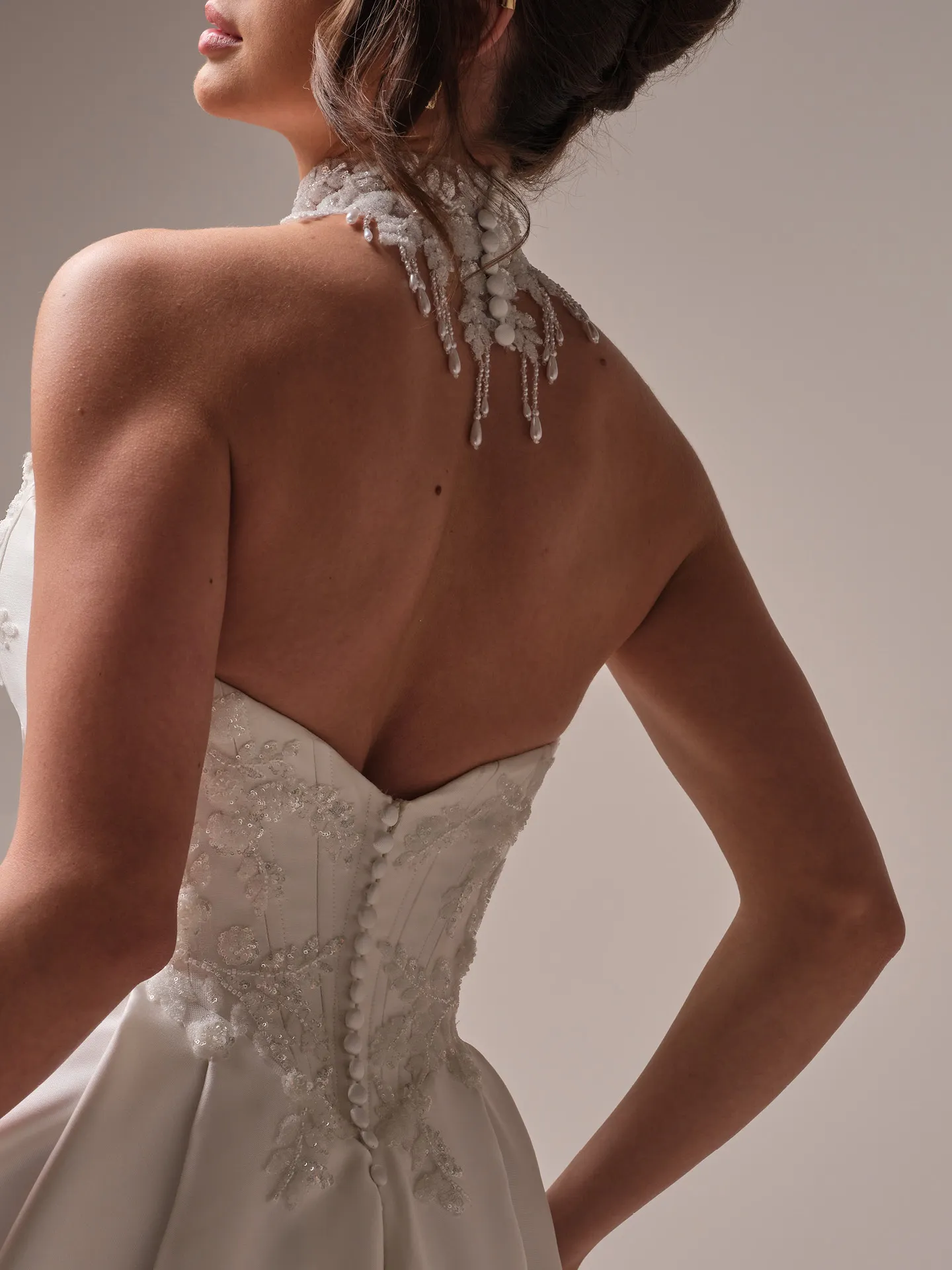 Sottero and Midgley Amadora detachable choker size chart text detail