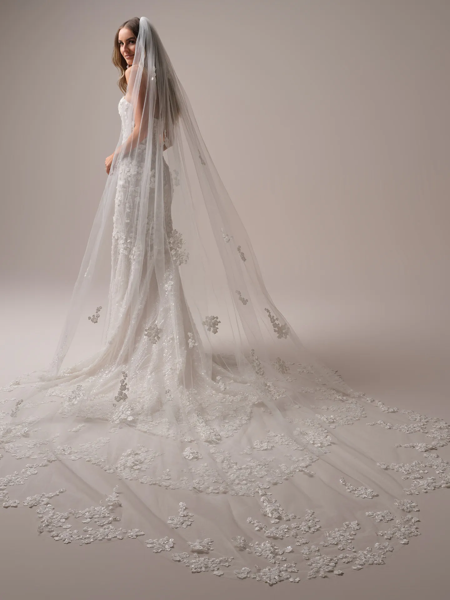 Sottero and Midgley Noor Veil back view 3D lace royal length