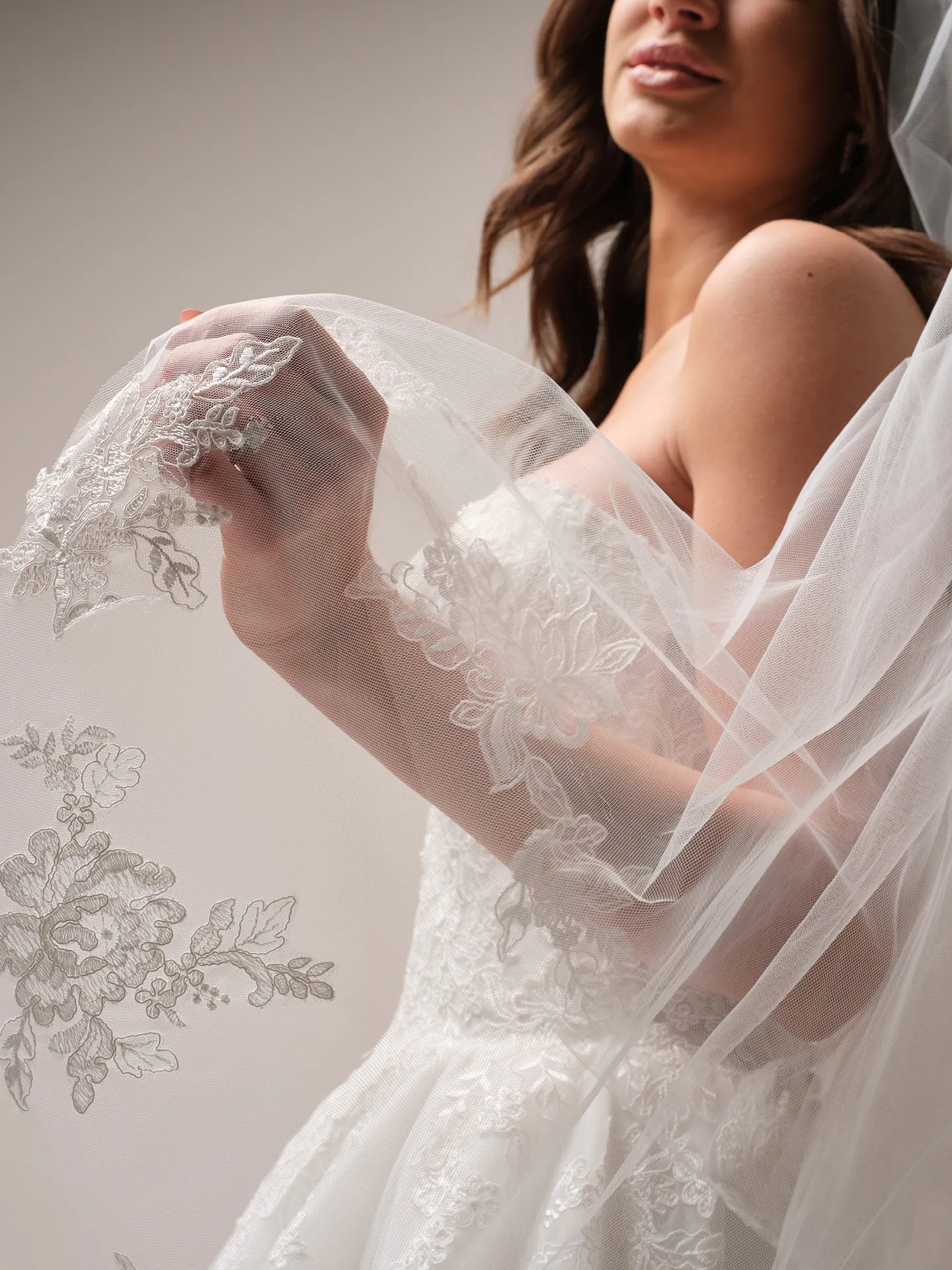 Maggie Sottero Prescott veil long tulle veil with train detail