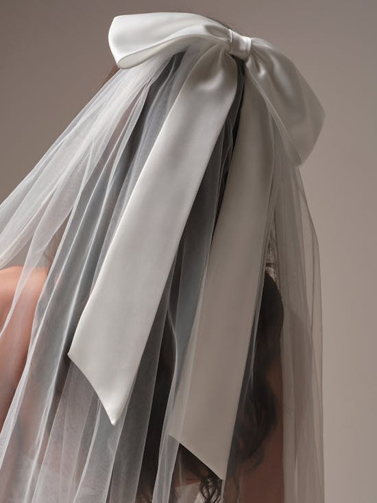 Maggie Sottero Yurianna Veil Alt202