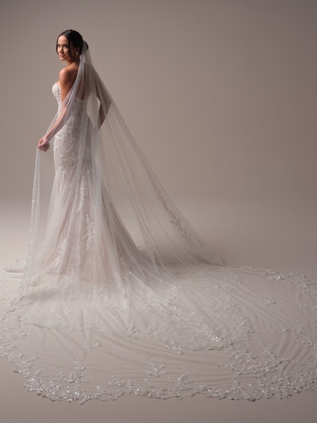 Maggie Sottero Benjie Royale Veil YYVL0+25MB841000