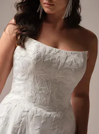 Maggie Sottero Sheridan sleeveless bodice detail