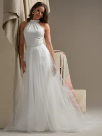 Essentials Edit - Plain tulle overskirt 90 inch train