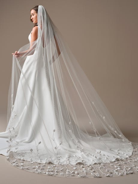 Maggie Sottero Lawrence Veil Accessory VL026MZ448000 Alt200 IV002