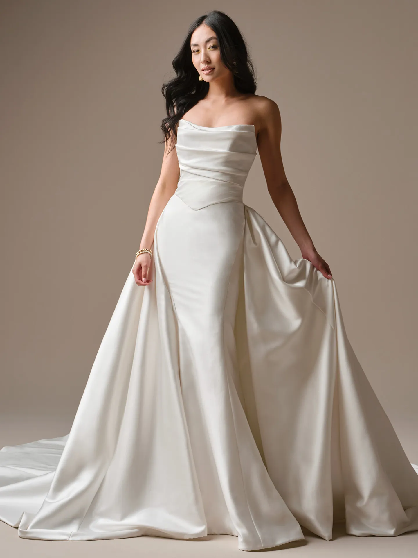 Maggie Sottero Maureen Lane detachable train, front view.