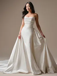 Maureen Lane Cartago satin train