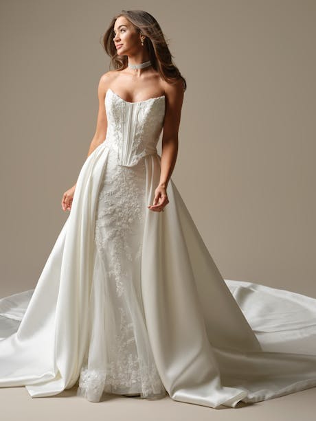 Maggie Sottero Wyntelle Train Accessory DT026MB398000 Alt200 IV002