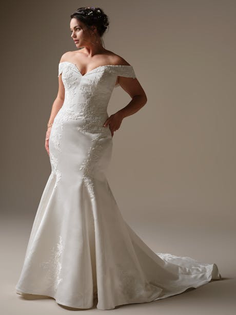 Rebecca Ingram Miley Fit and Flare Wedding Dress 26RS440A01 Alt70 IV002