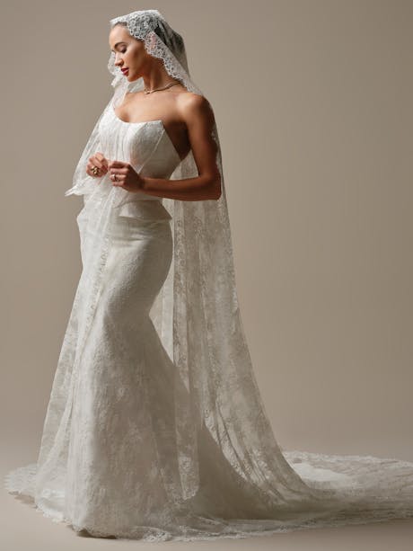 Sottero and Midgley Lassen Veil Accessory VL026SS453000 Alt202 IV002