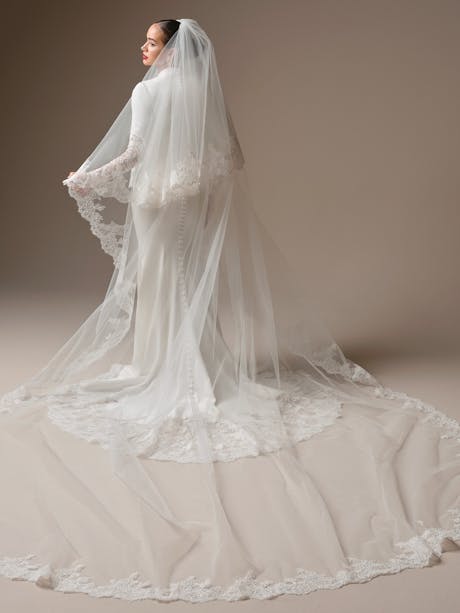Sottero and Midgley Lovai Veil Accessory VL026SK464000 Alt200 IV002